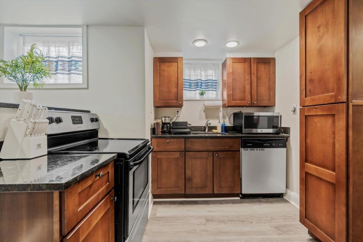 Garden-level 2-br In Historic Petworth Lejlighed *
